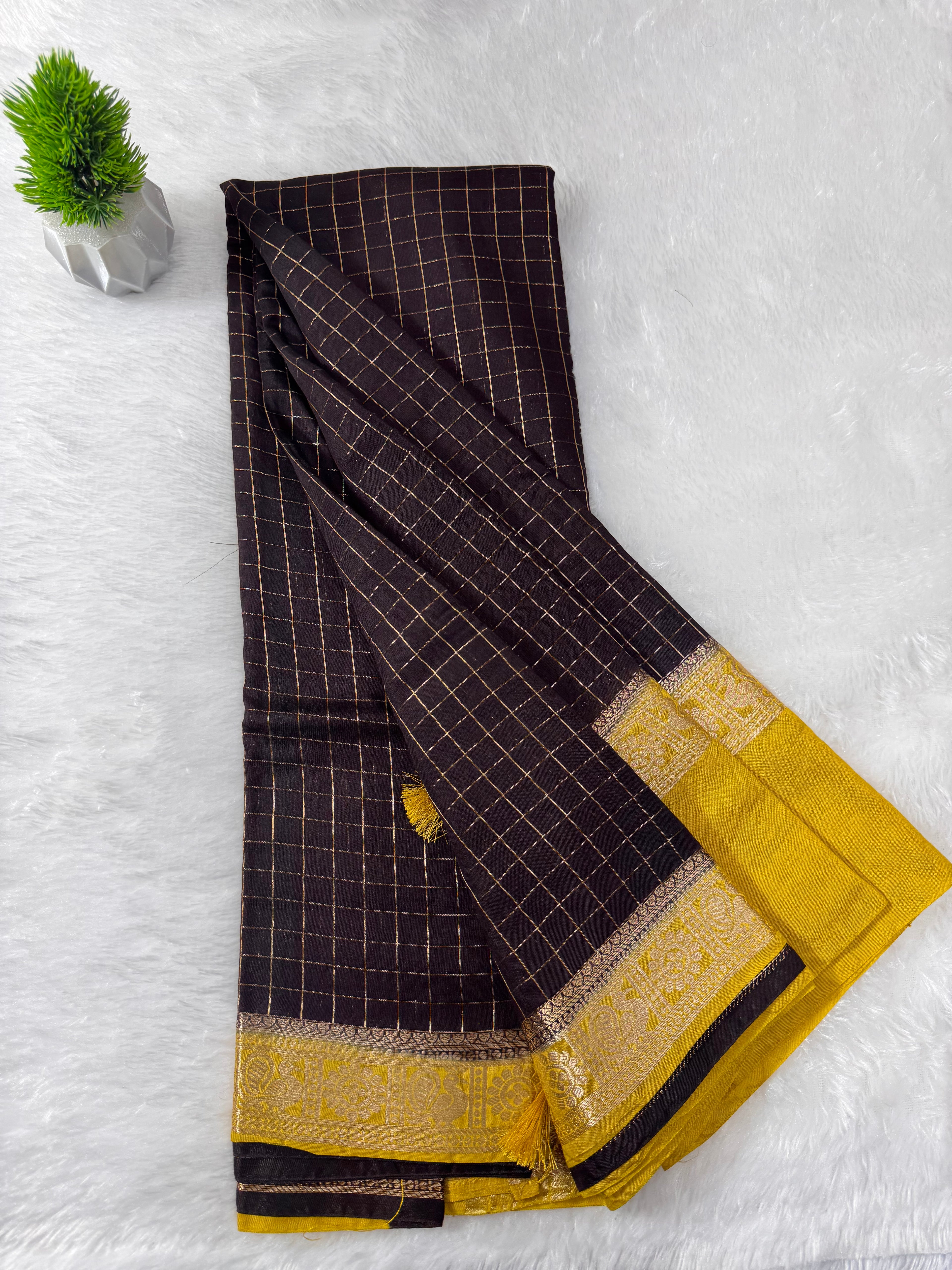 Assam Silk Bentex Peacock Border