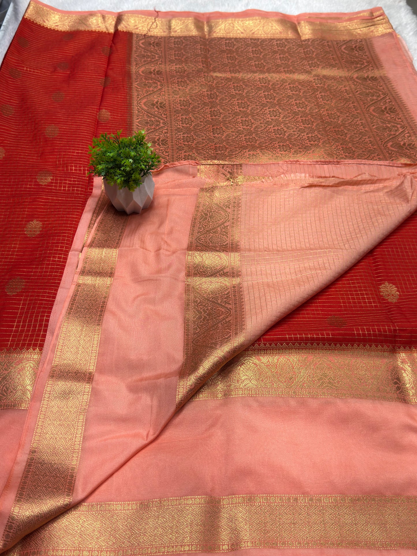 Premium Crepe Checks Rich Pallu