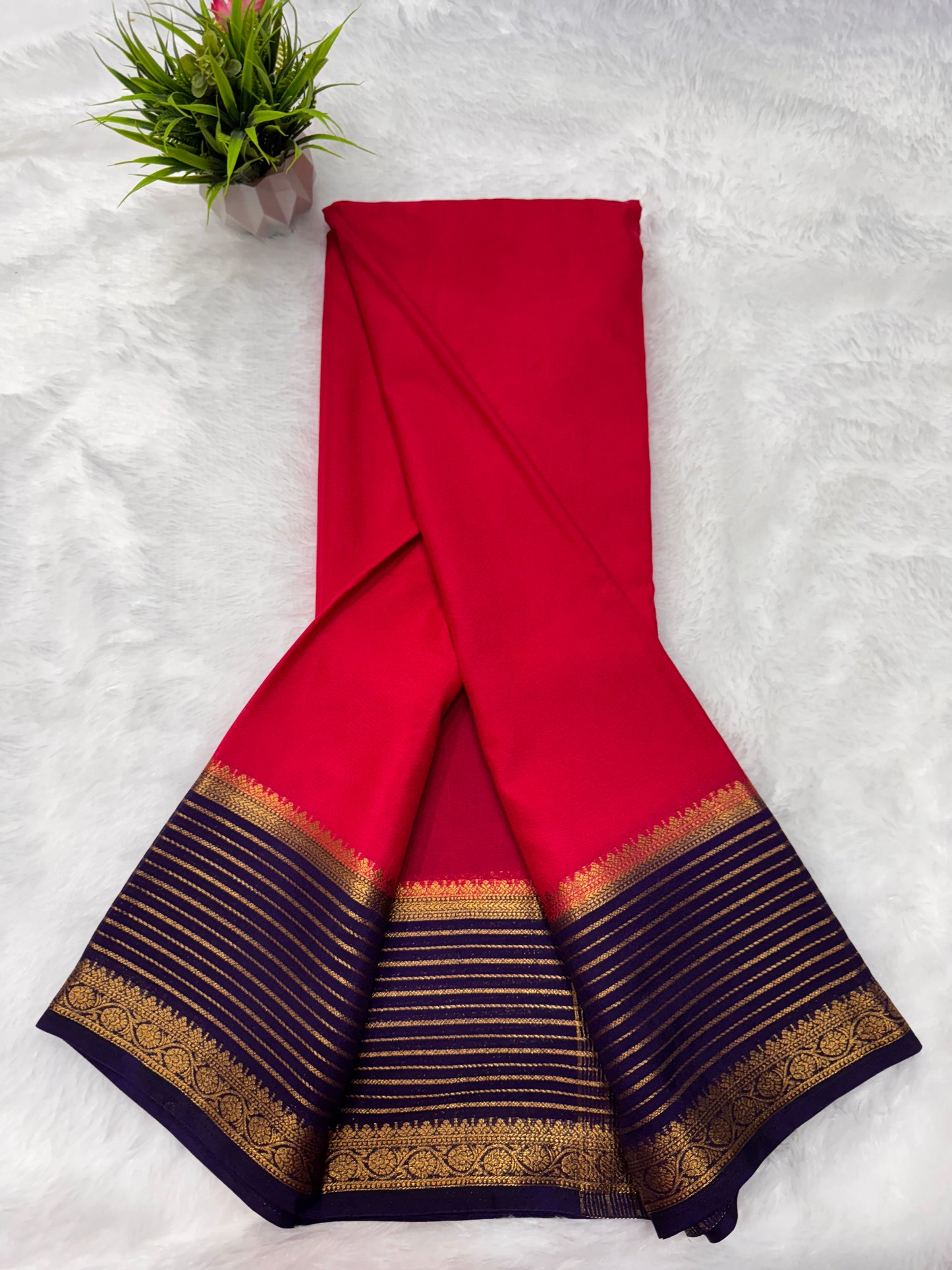 Crape Plain KW Border Stripes