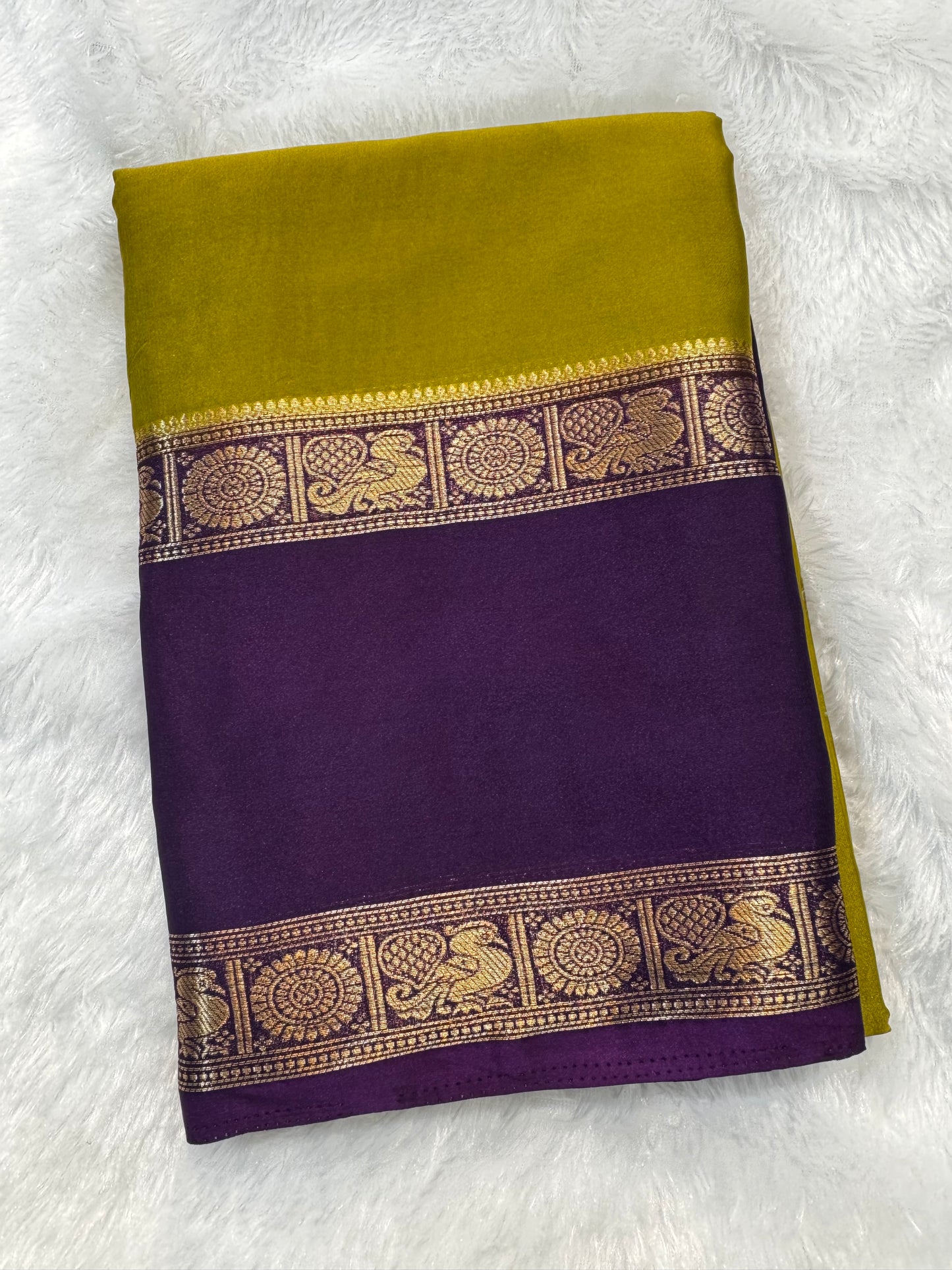 Semi Crepe Bentex Peacock Border -2