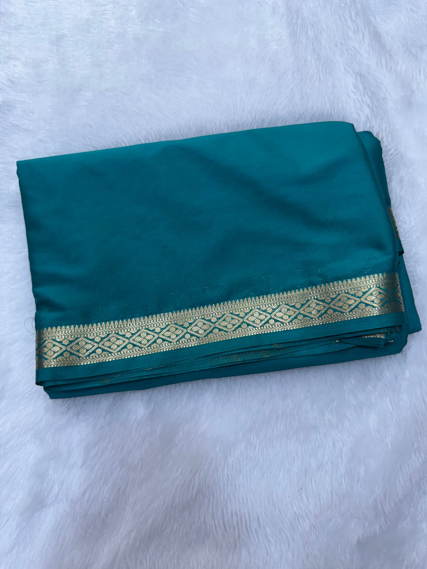 Semi Crepe Rambos border