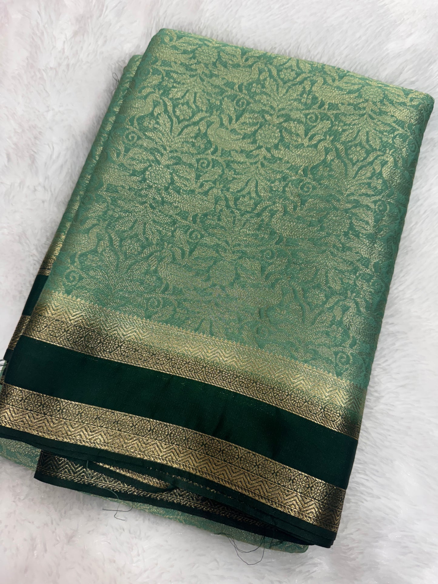 Brocade Contrast