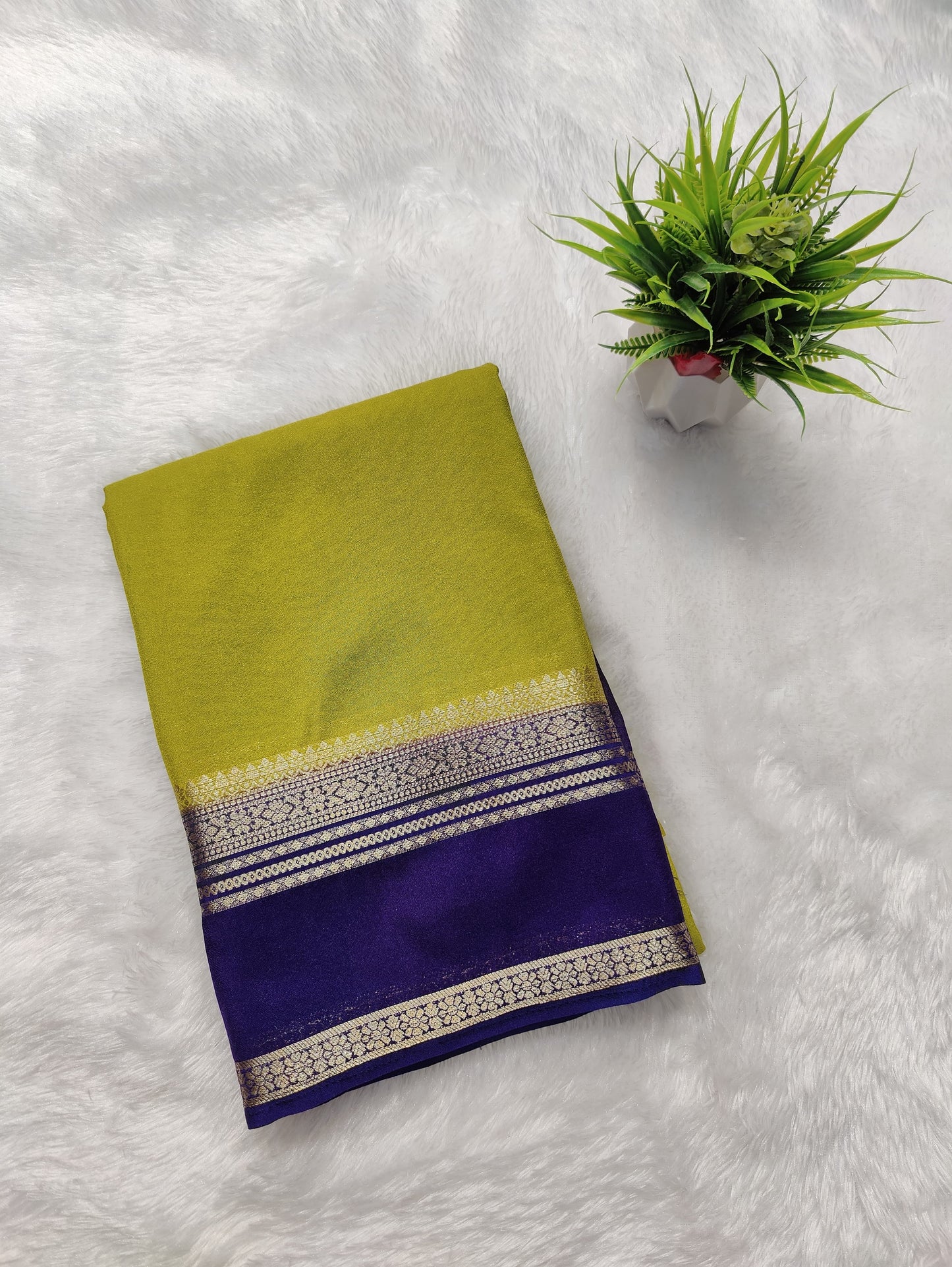 Crepe Plain kw Border Bentex flower
