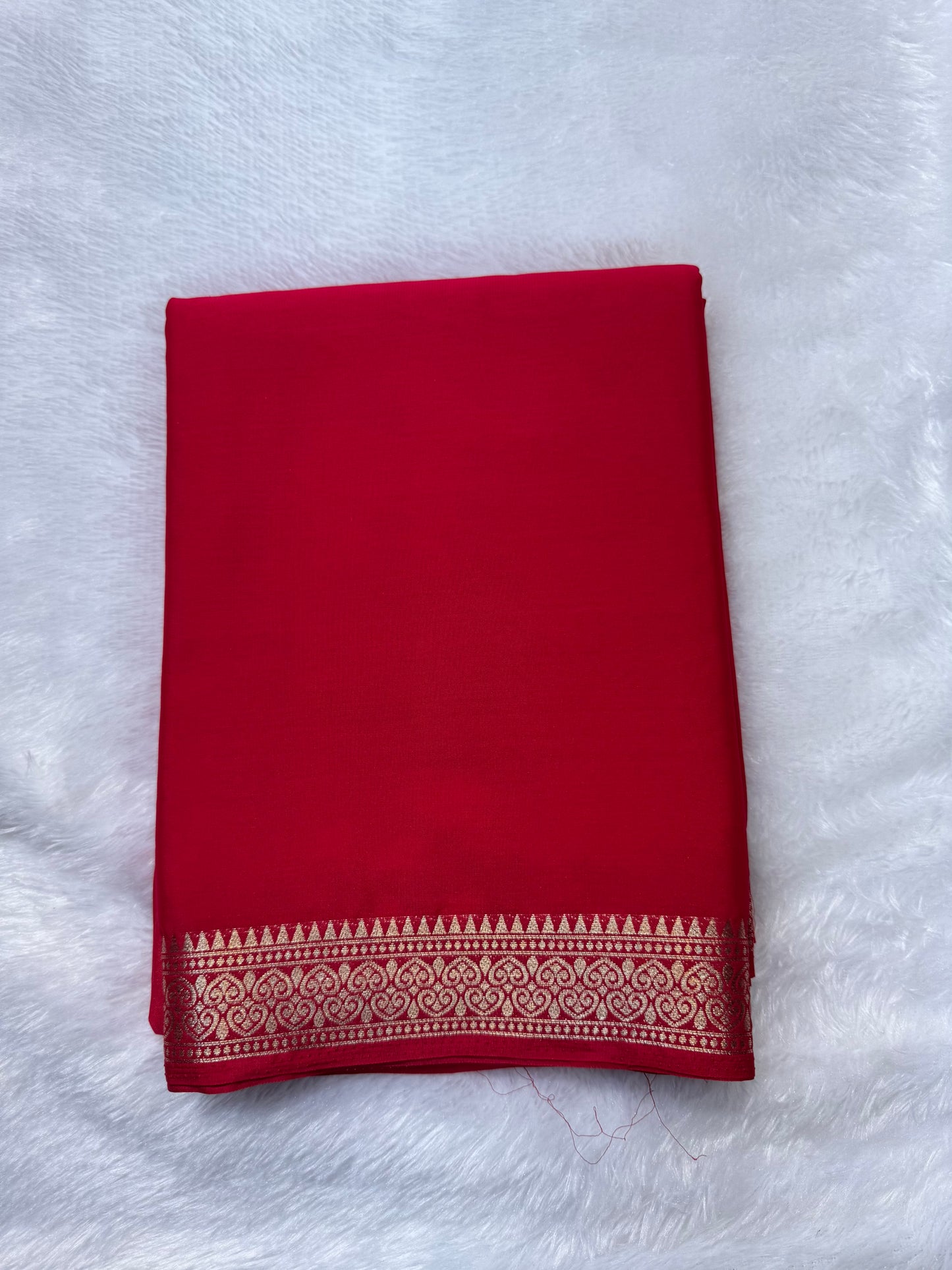 Premium Crepe With Small Border