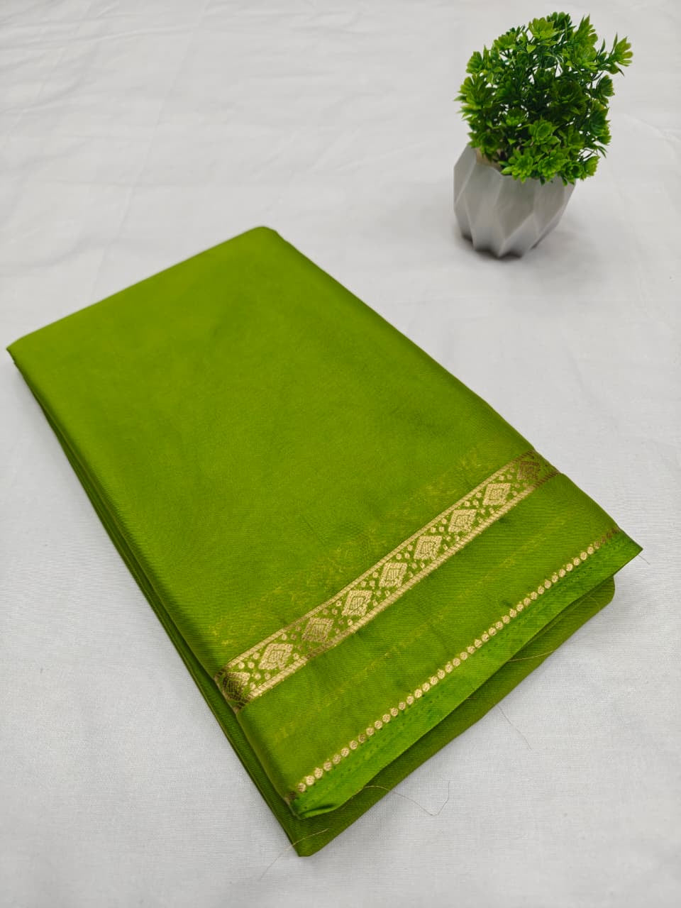 Vandana Self Crepe with Bentex