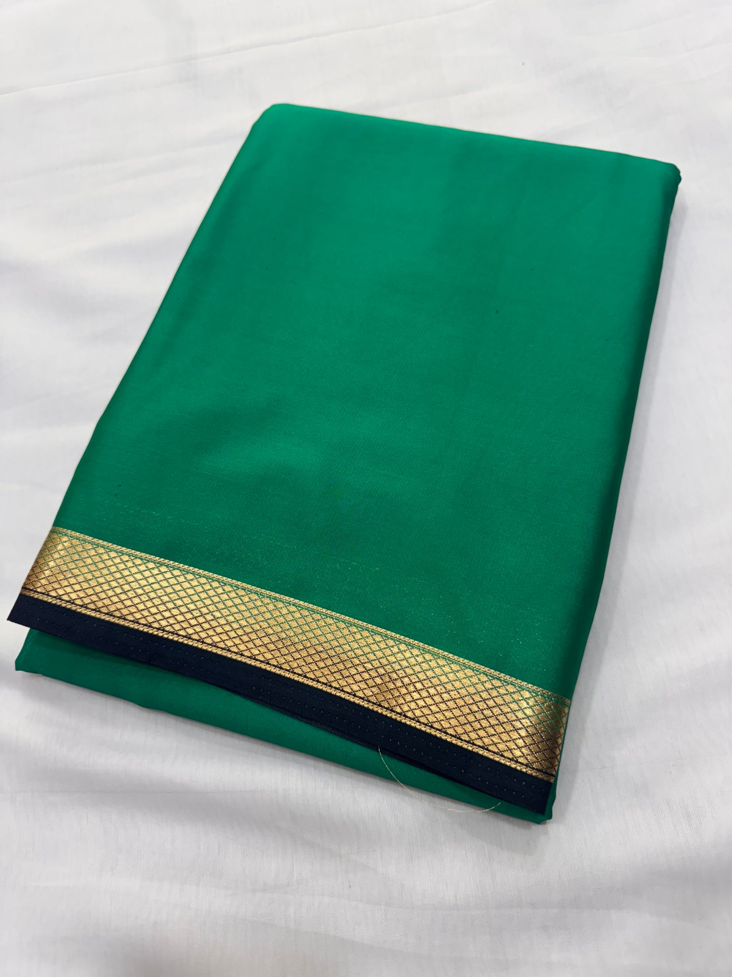 Semi Crape with Small Border