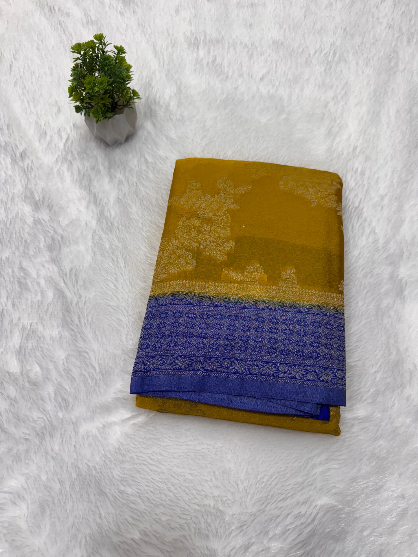 Contrast Georgette Jaal