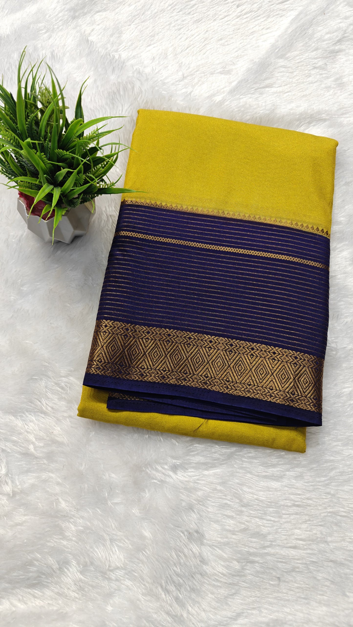 Crepe Plain KW Border Stripes-2