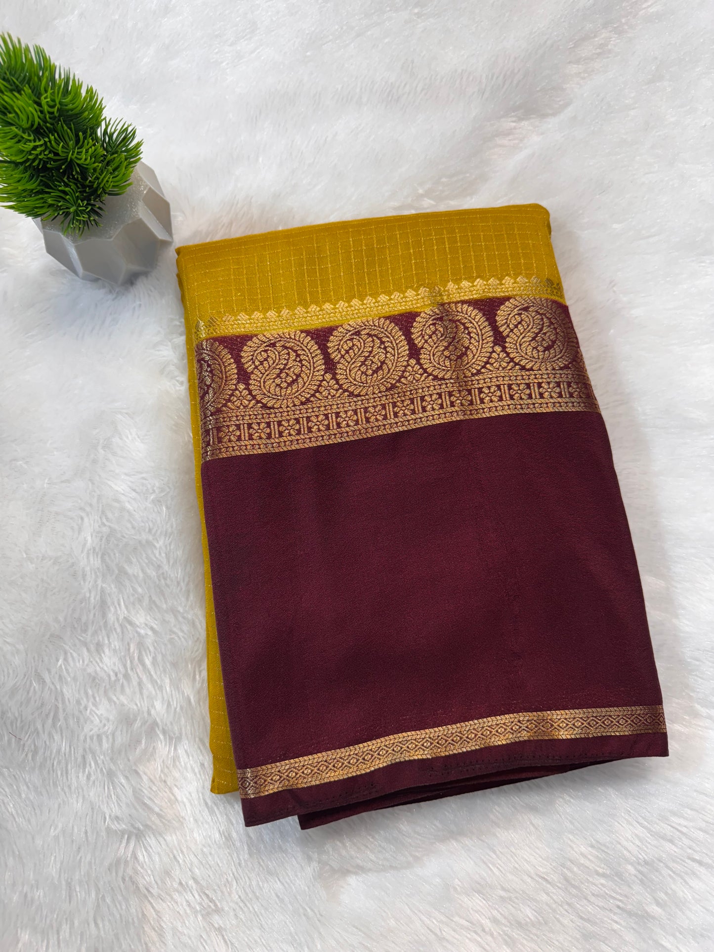Semi Crepe Richu Pallu