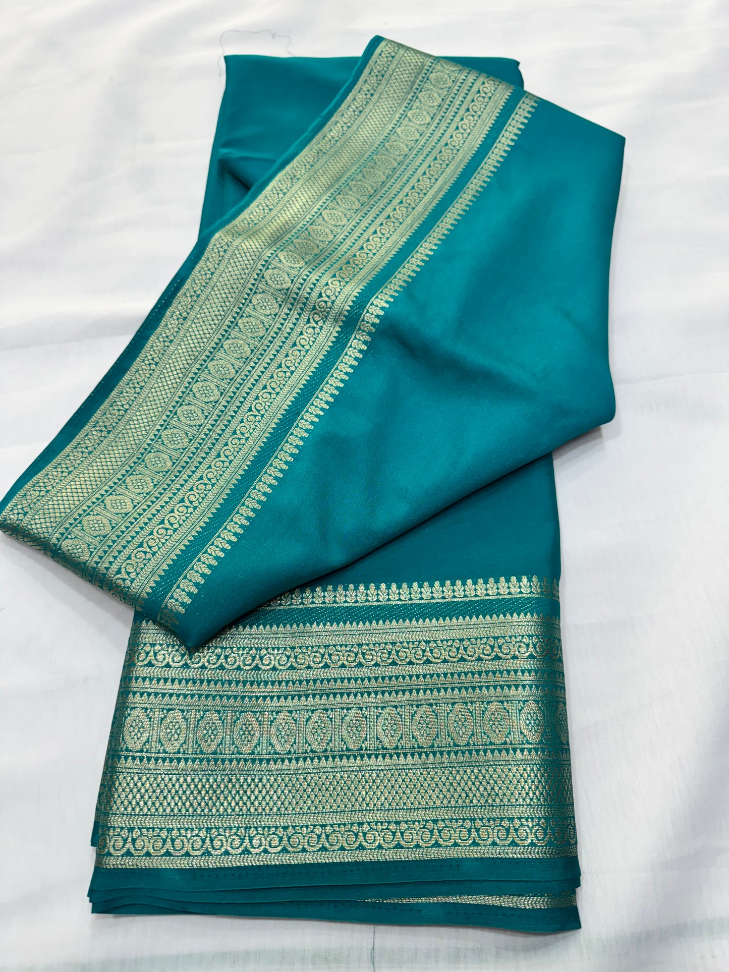Premium Crape Big Border