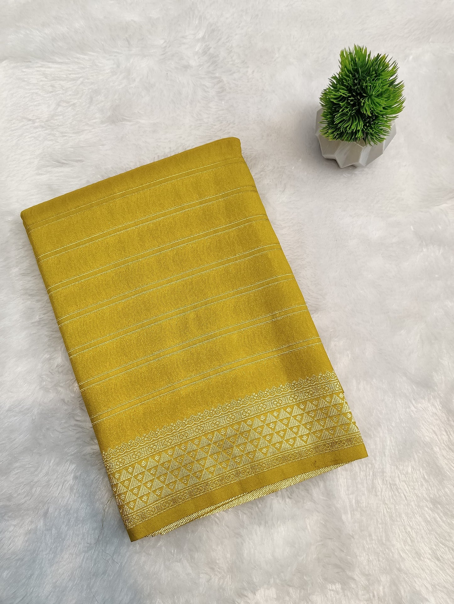 Georgette Crepe Tria Angle Border