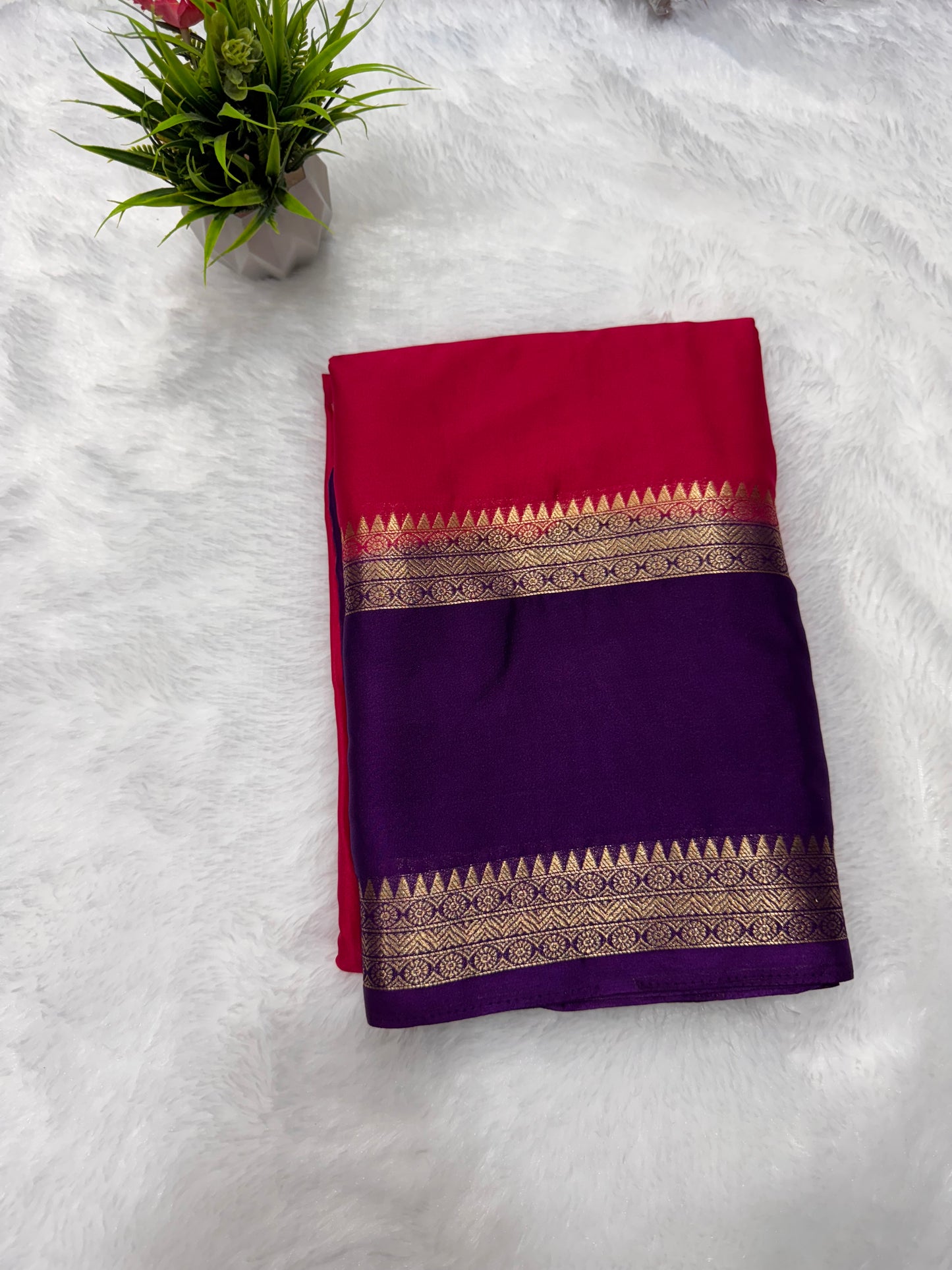 Crepe Plain Bentex Circle