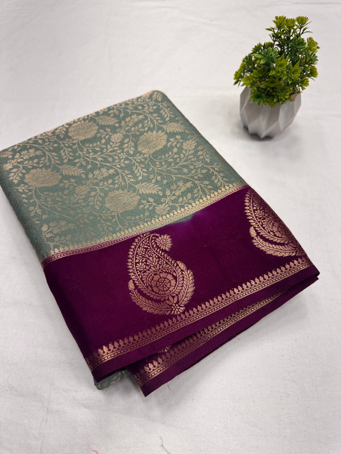 Brocade Bentex Contrast