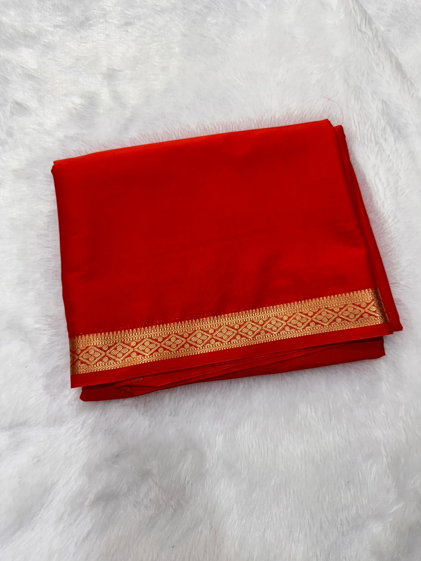 Semi Crepe Rambos border