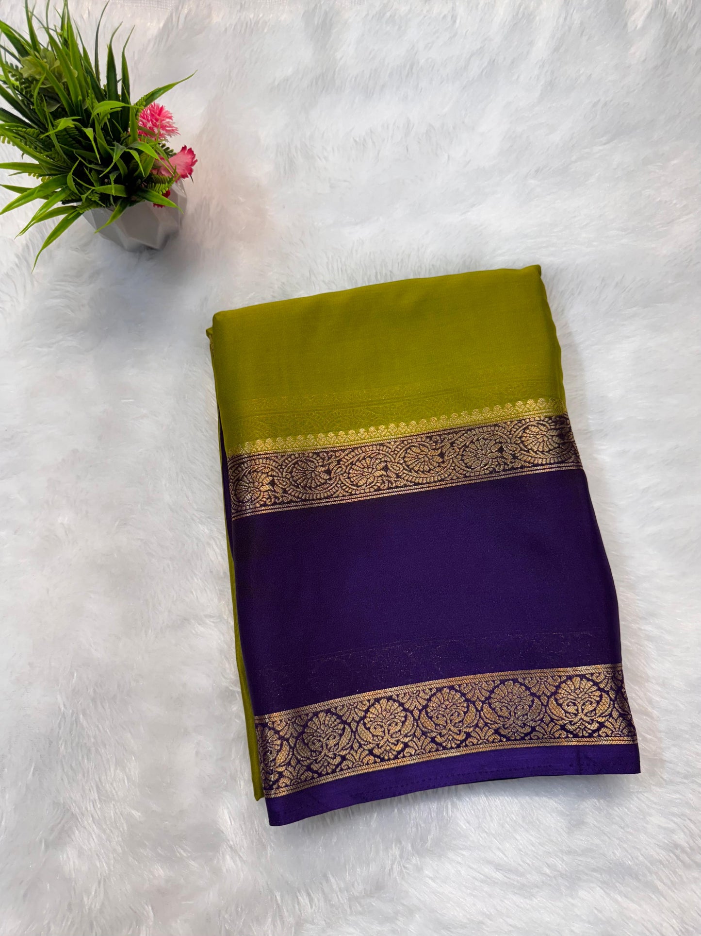 Semi Crepe Bentex Peacock Border