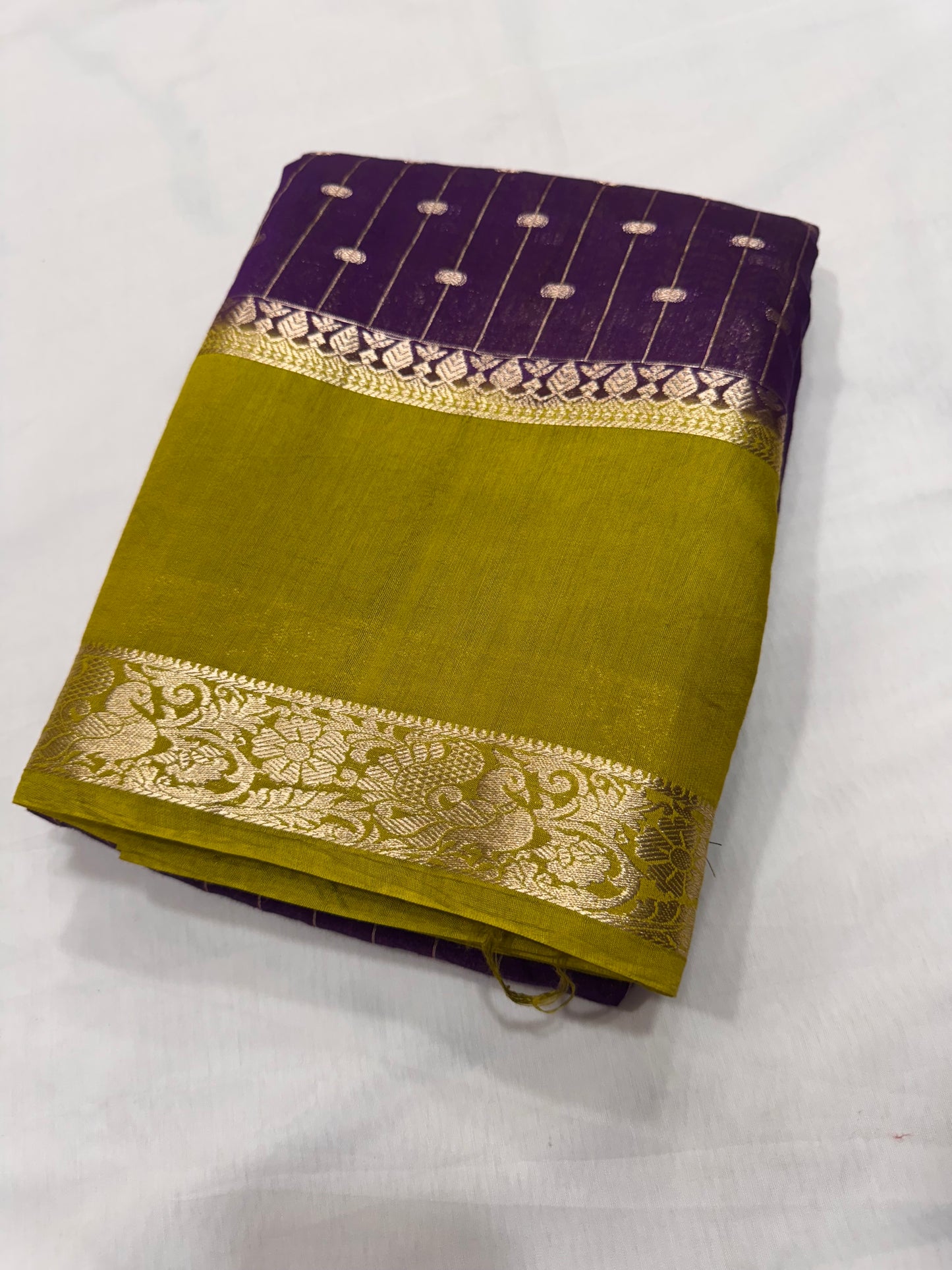 Crape bentex with peacock border
