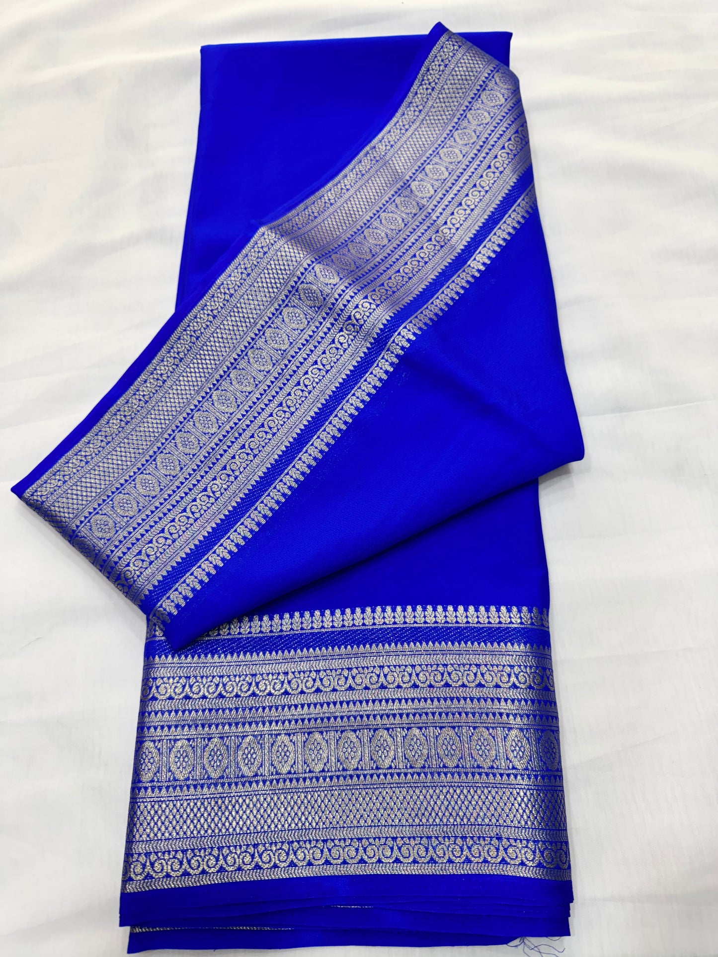 Premium Crape Big Border