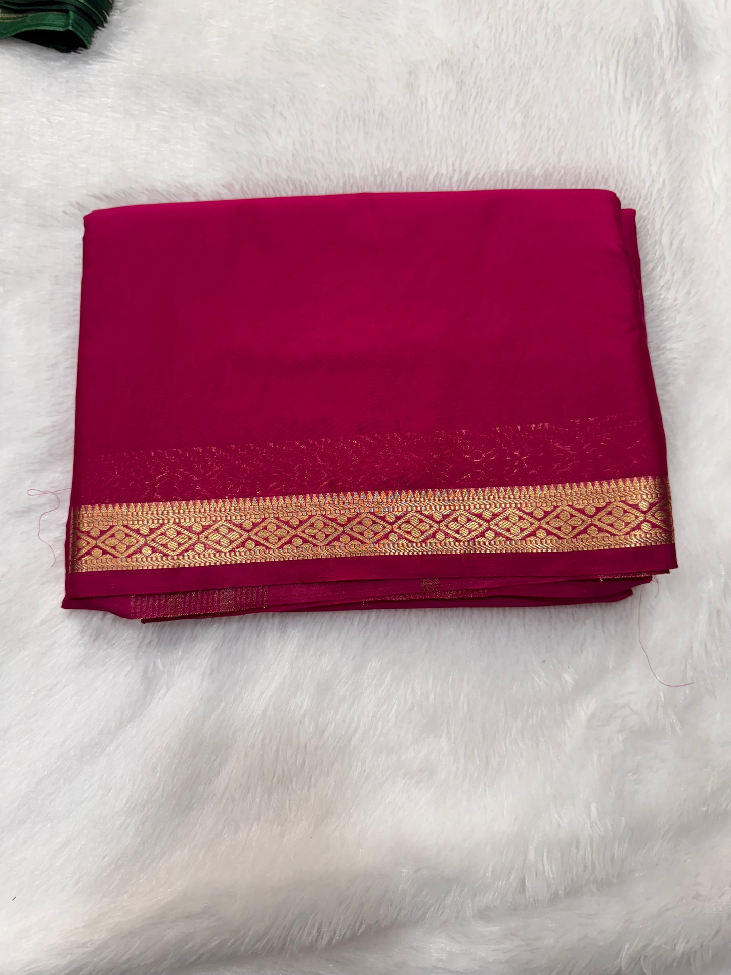 Semi Crepe Rambos border