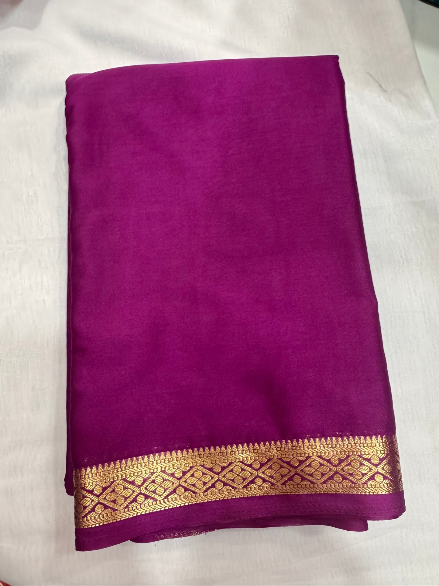 Semi Crepe Rombos Border Design