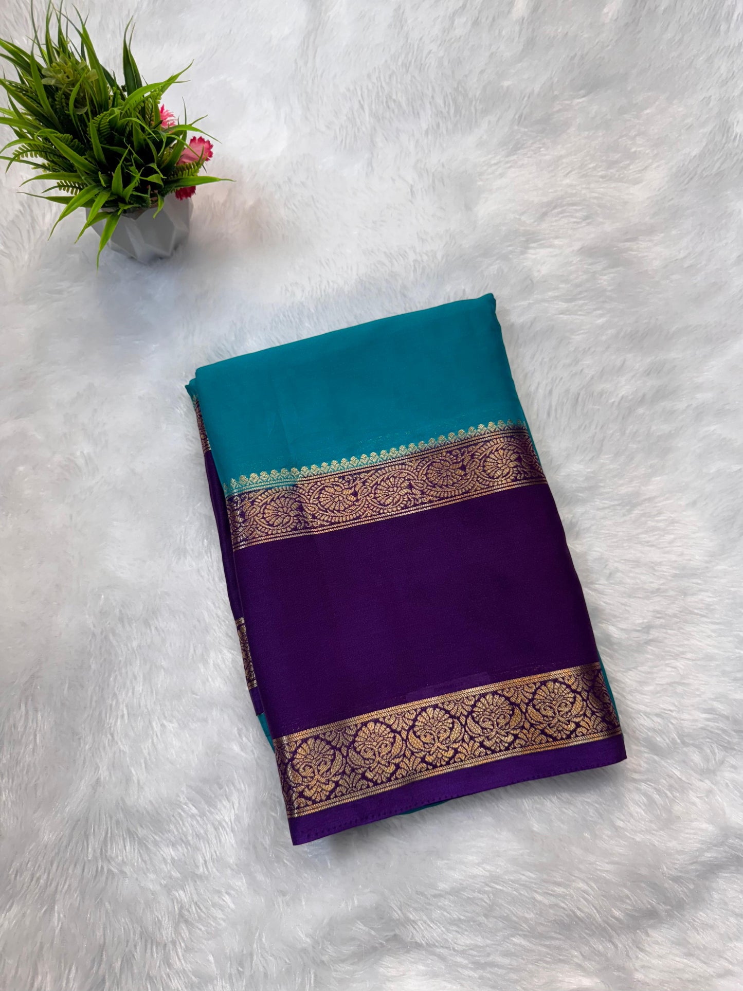 Semi Crepe Bentex Peacock Border