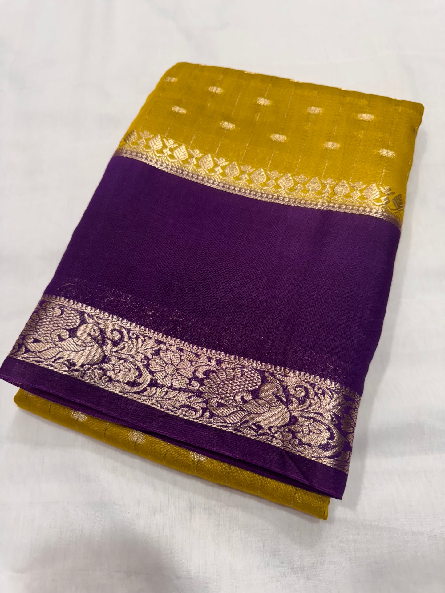 Crape bentex with peacock border
