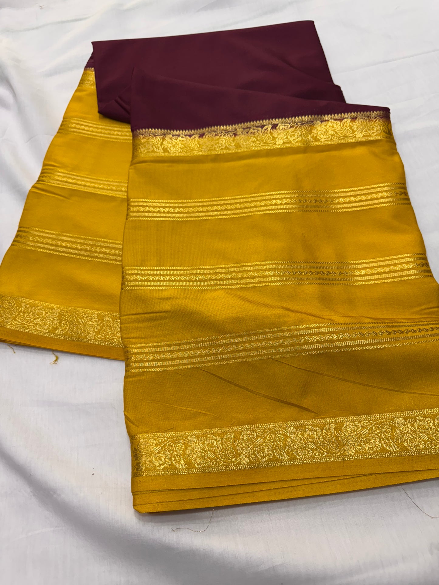 Preamium crape with center plain