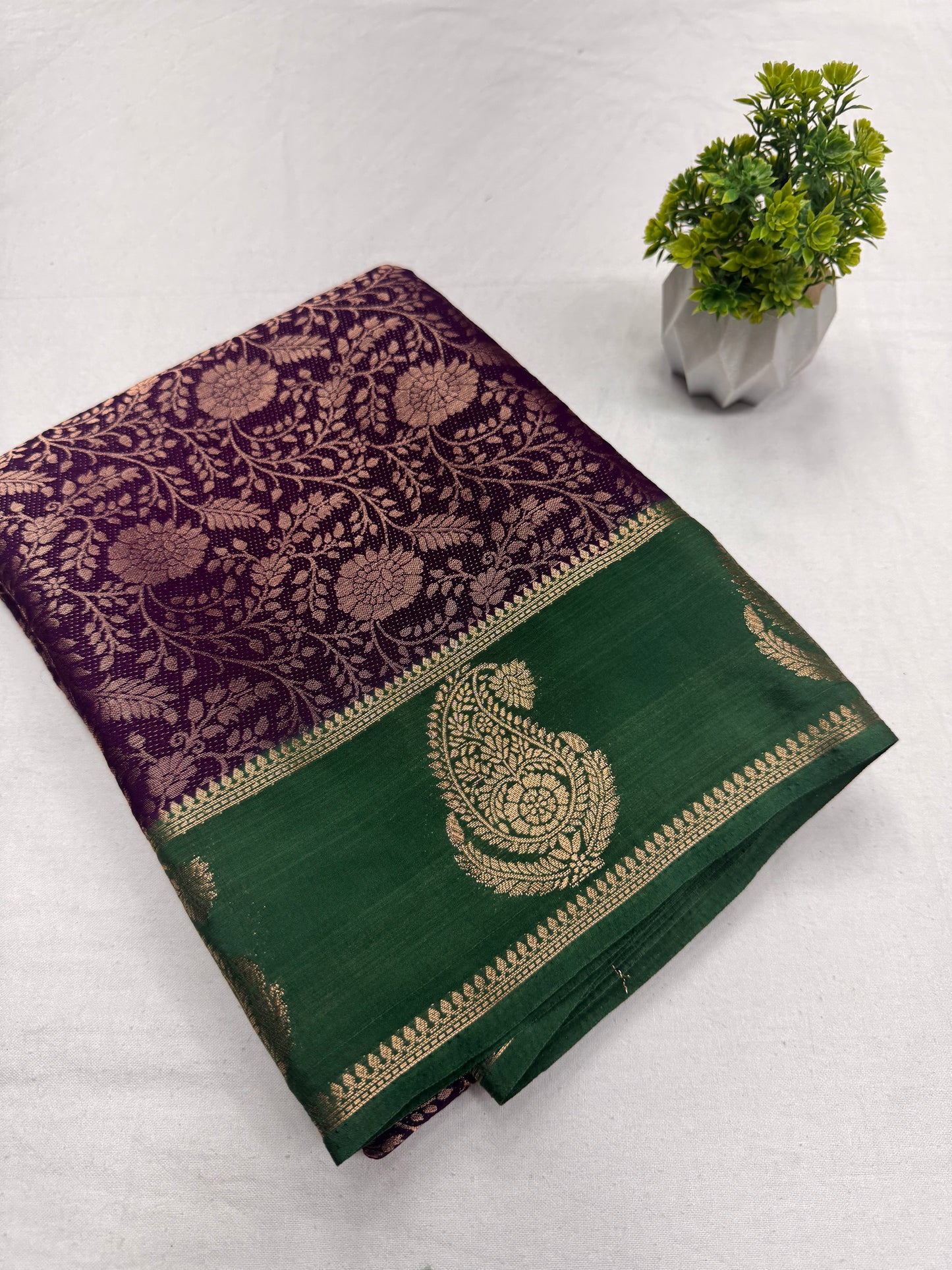 Brocade Bentex Contrast