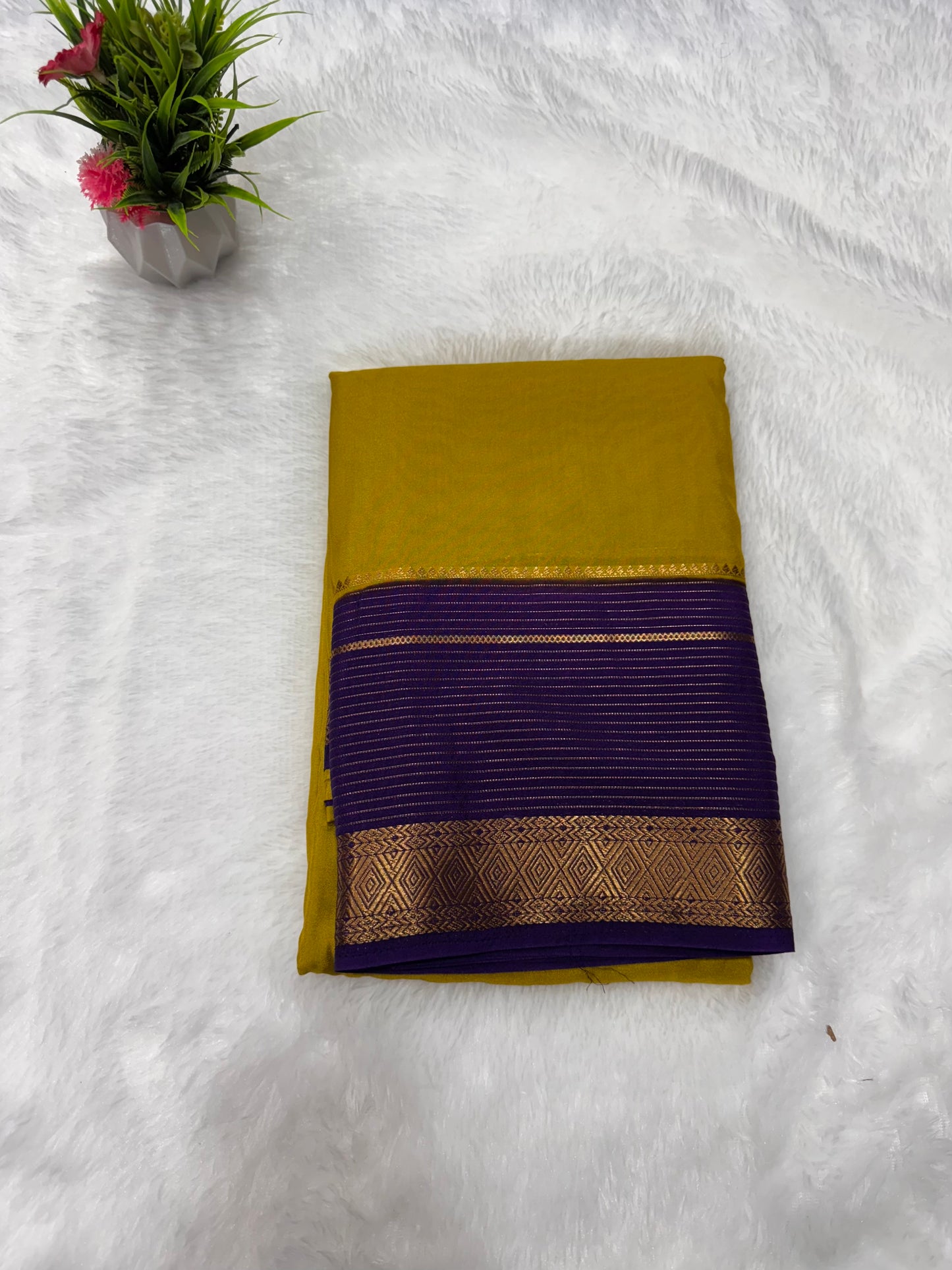 Crepe Plain Rambos Border