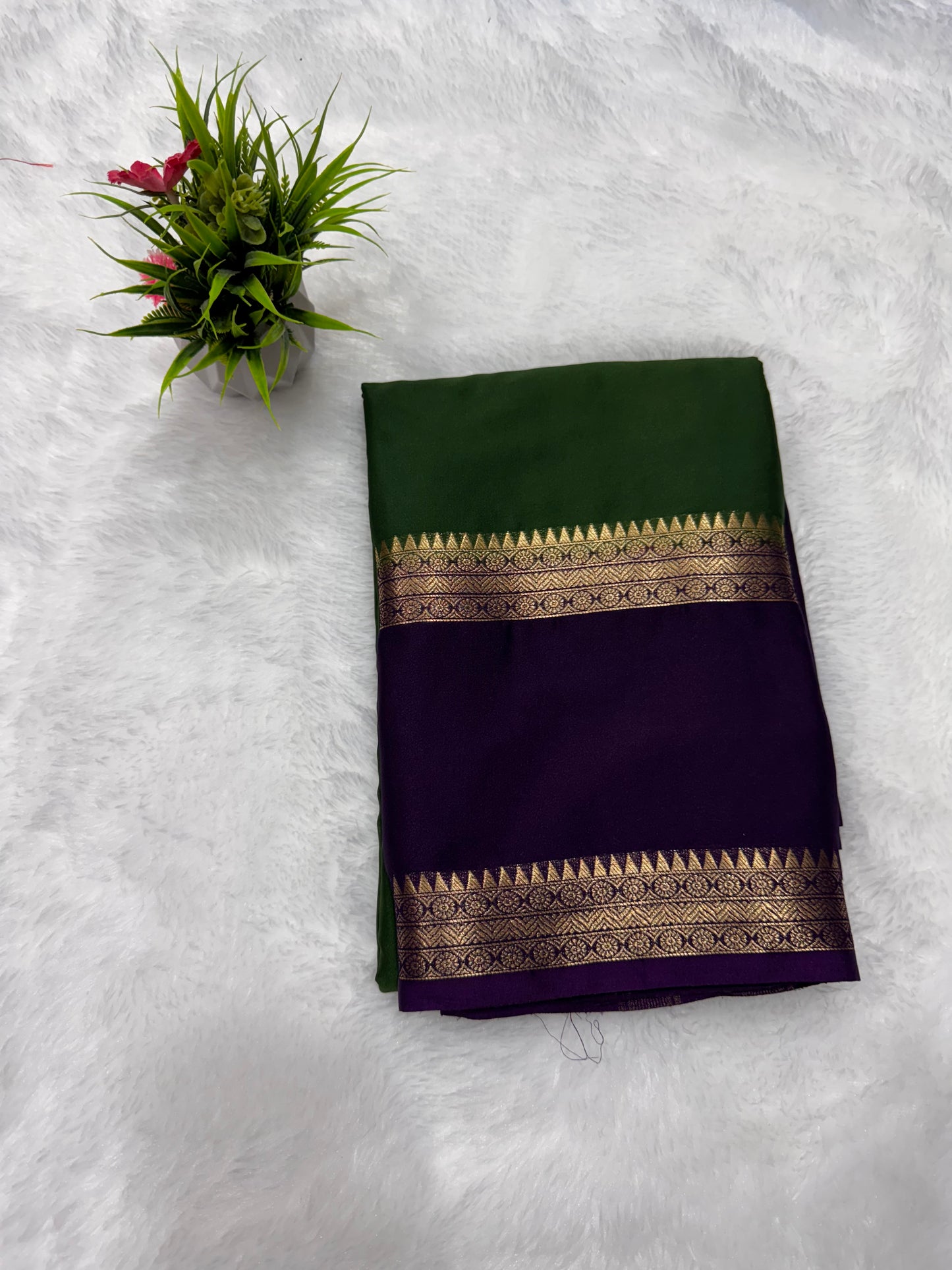 Crepe Plain Bentex Circle