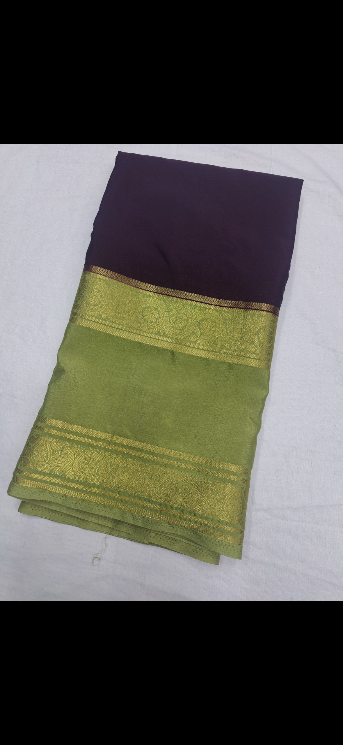 Premium crepe with dark wine