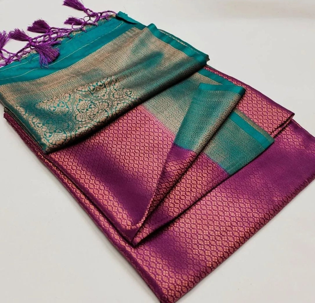 Primium kuberapattu saree with contrast blouse and border