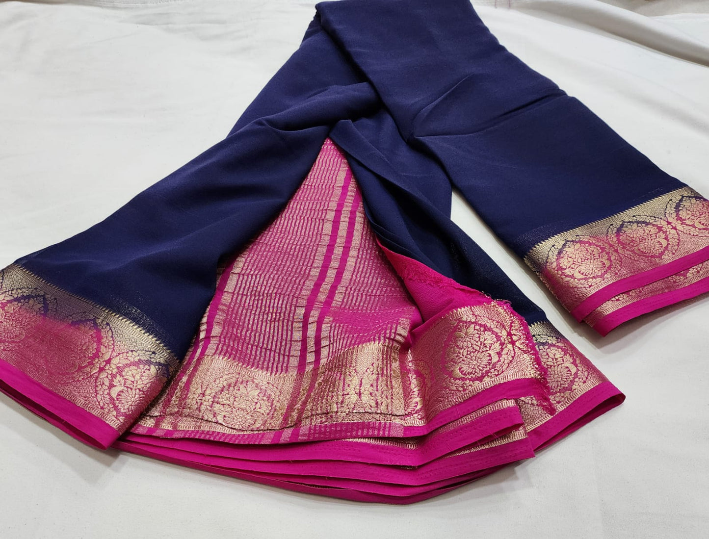 Georgatte saree with contrast blouse and pallu