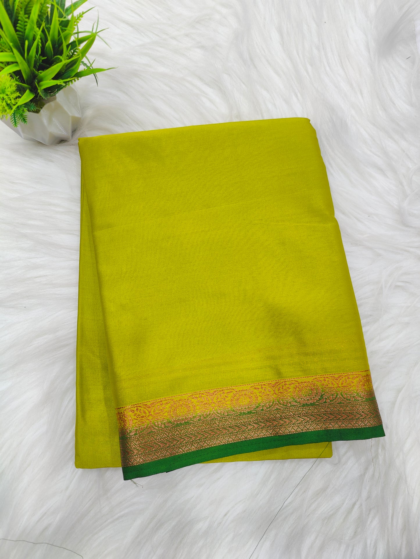 Semi Mysore Crepe Small Border