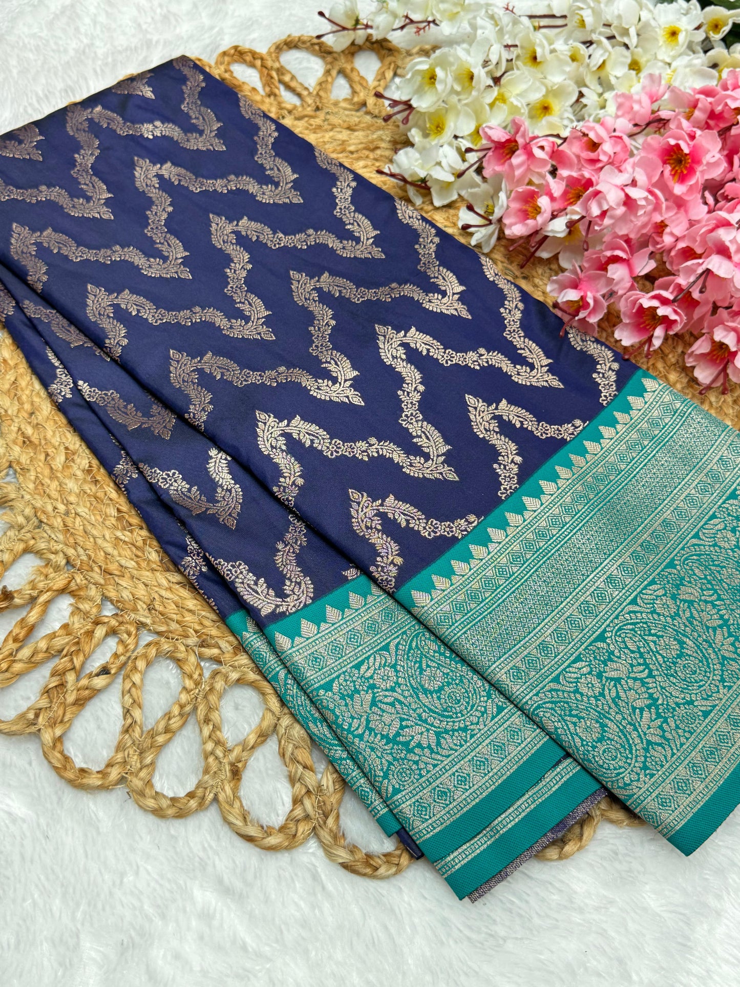Necklace Pattu Contrast