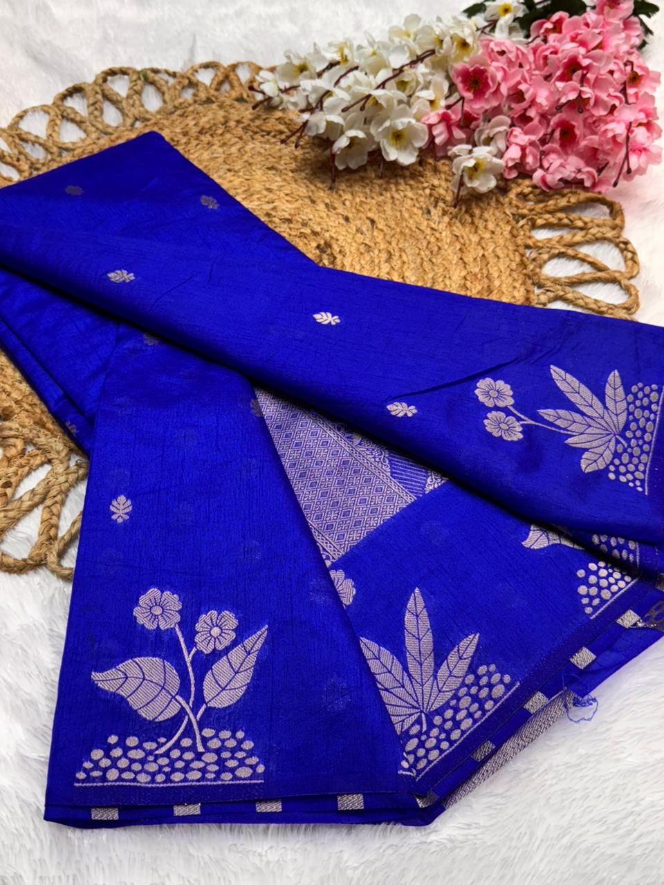 Dola BorderLess Flower