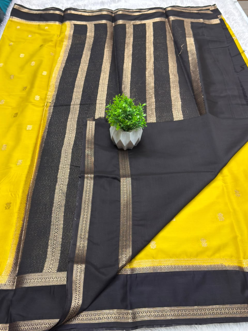 Ms Lotus Butti Bentex Cont Semi Crepe