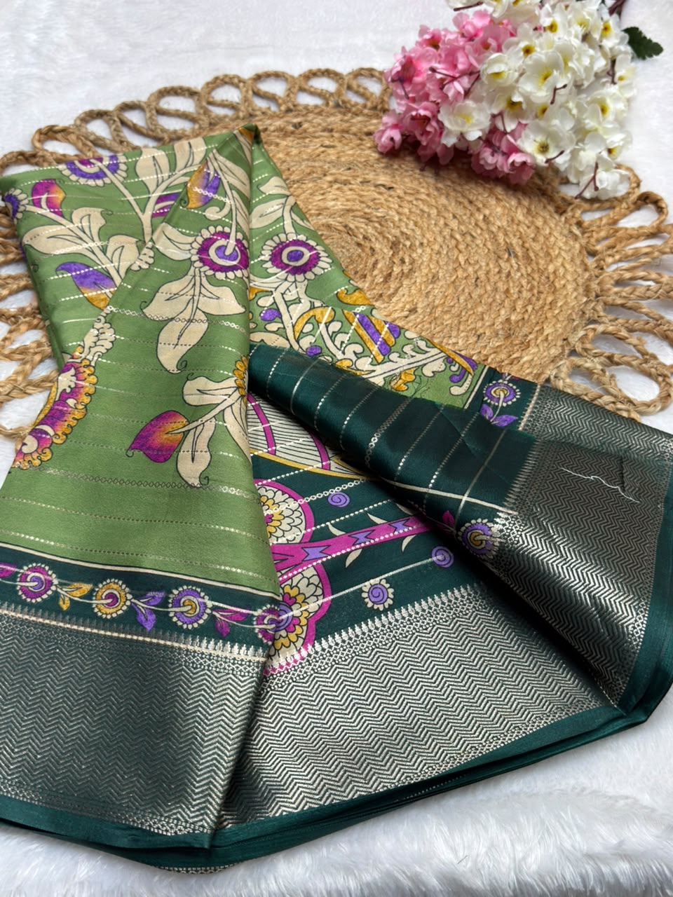Meera Silk zb