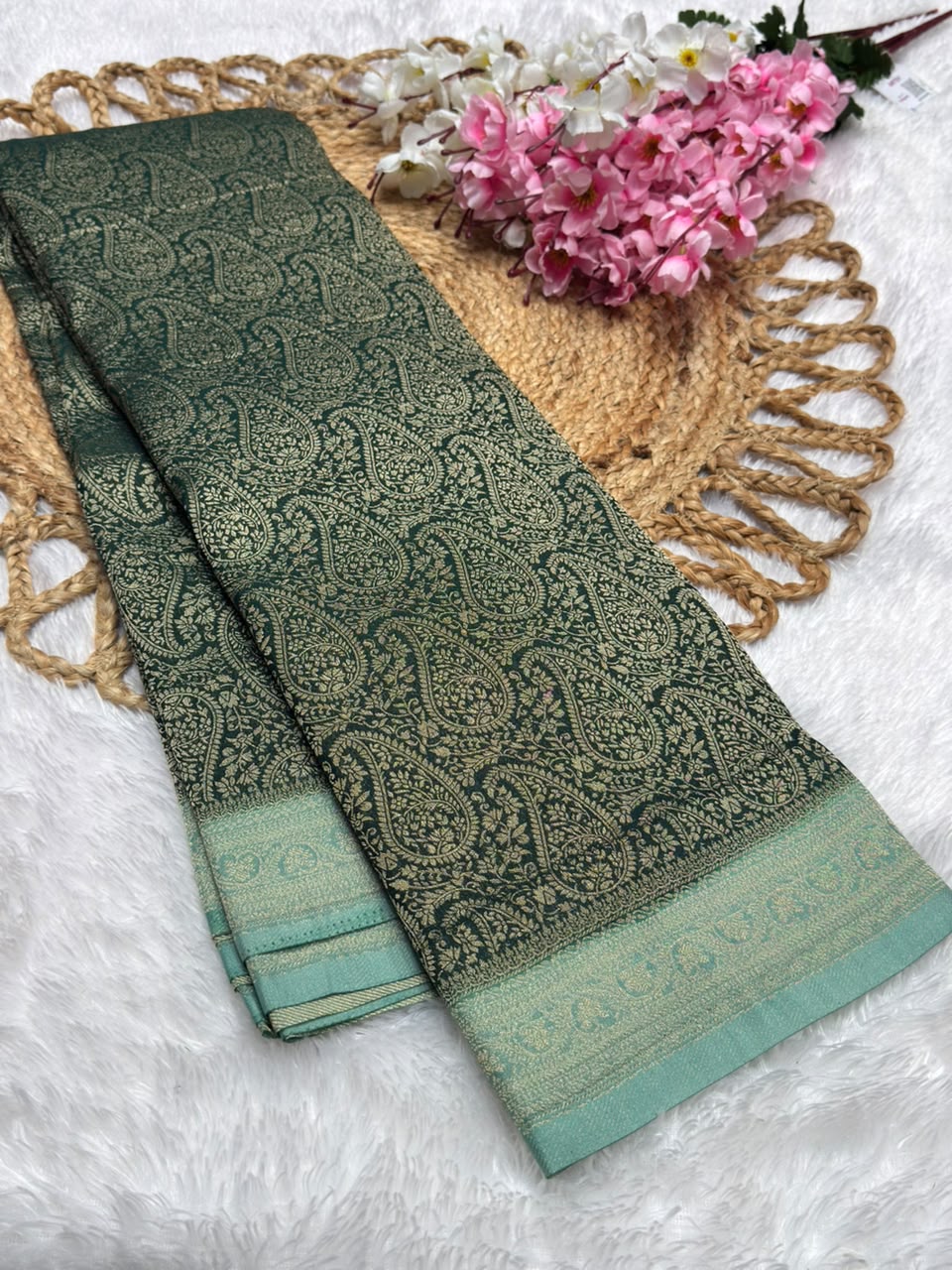 Premium Brocade Kerry Contrast
