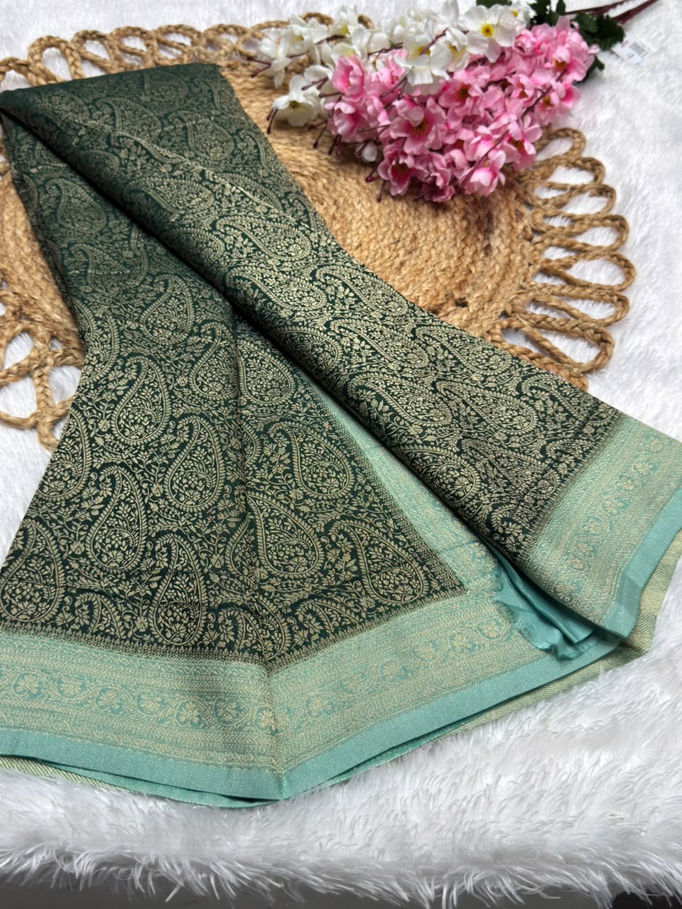 Premium Brocade Kerry Contrast