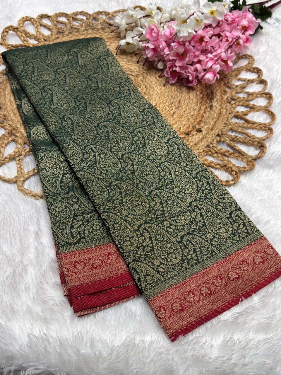 Premium Brocade Kerry Contrast