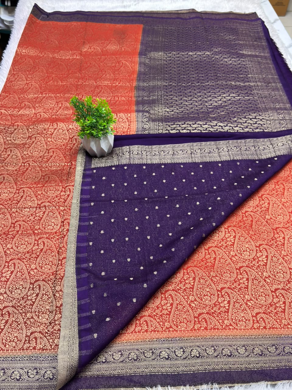 Premium Brocade Kerry Contrast
