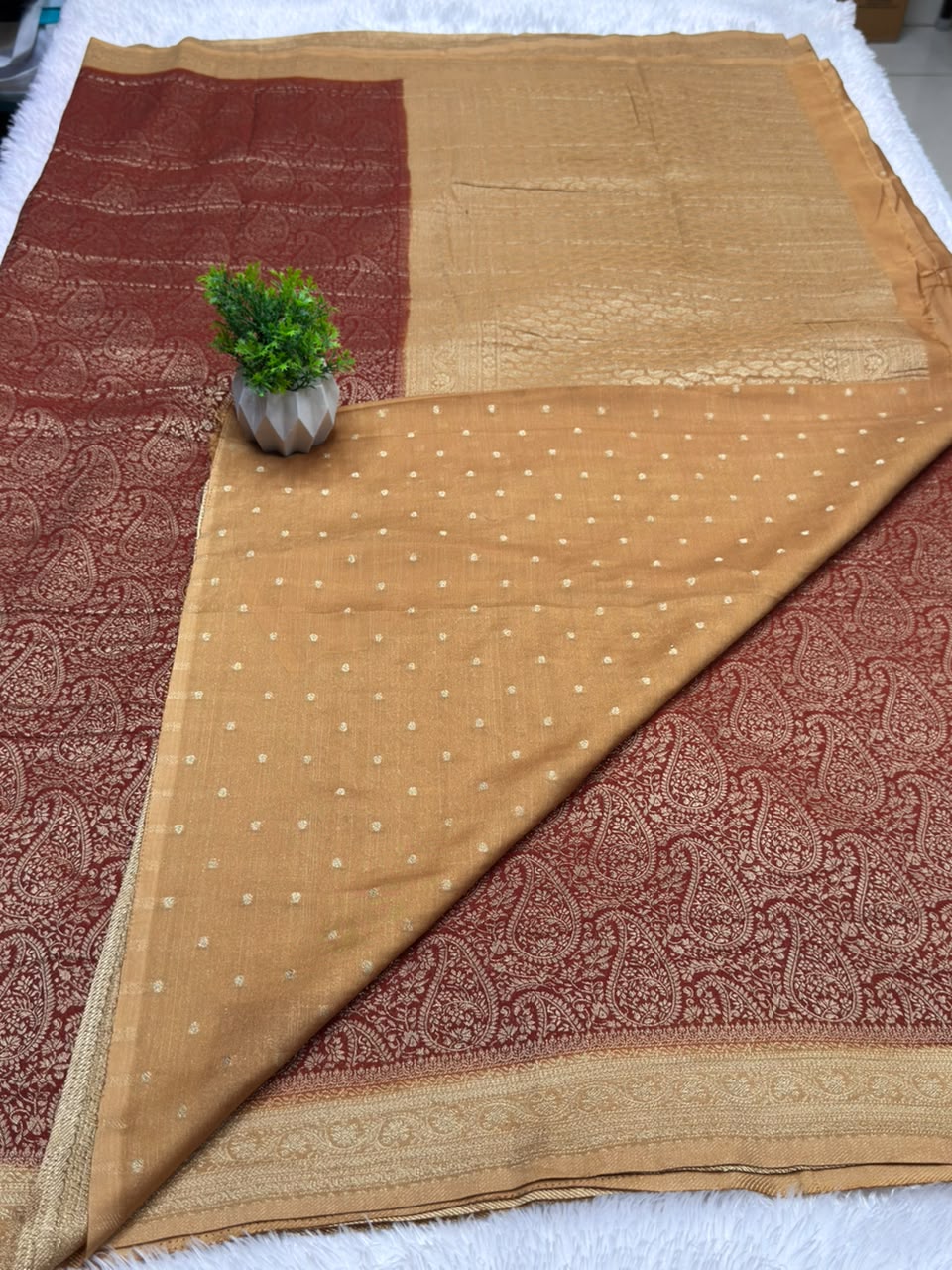 Premium Brocade Kerry Contrast