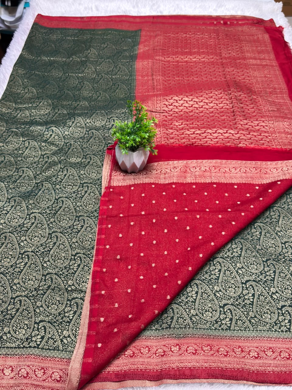 Premium Brocade Kerry Contrast