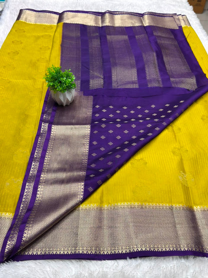 GandaBerunda Stripes Crepe Contrast