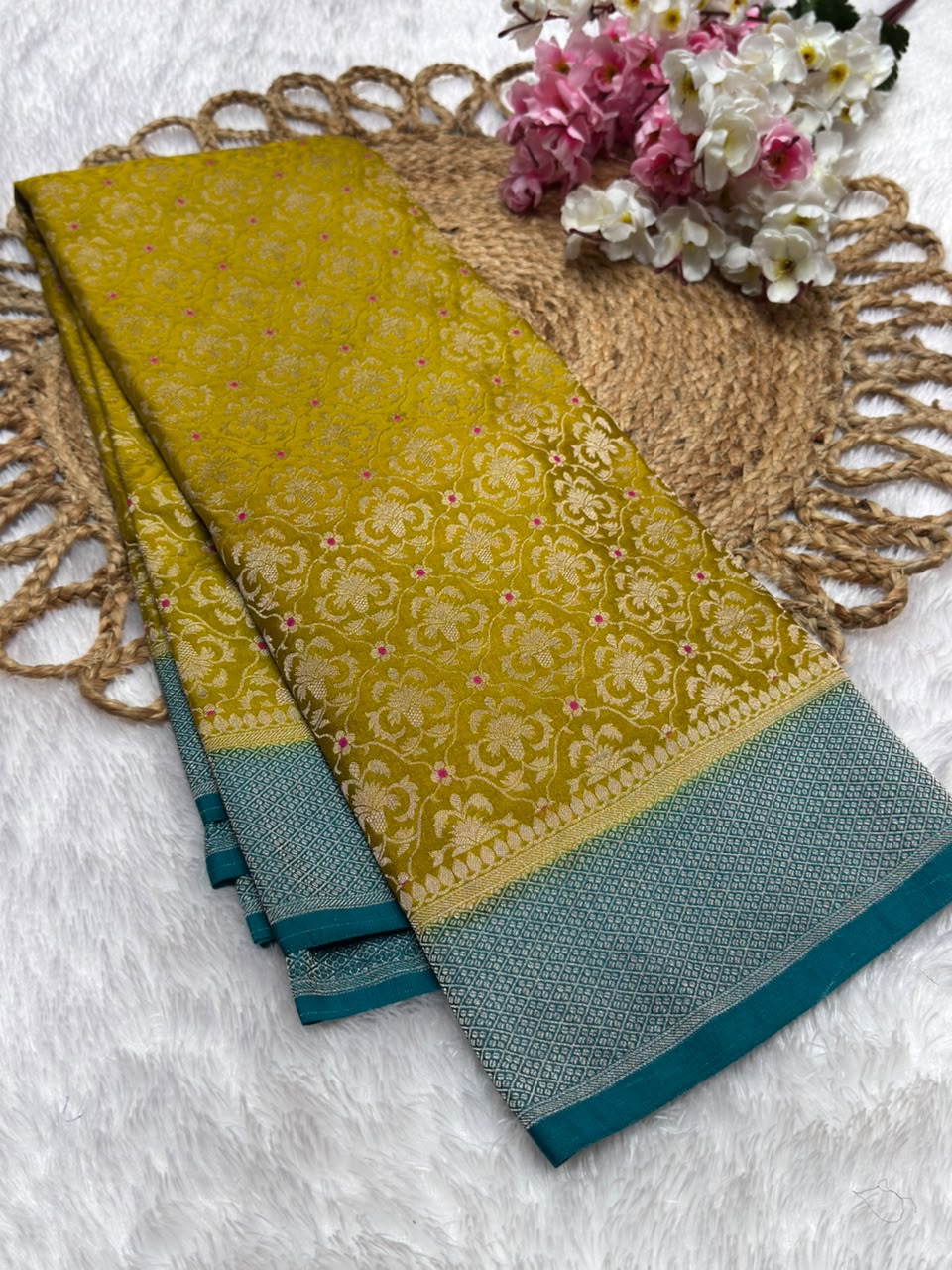 RF Meena Chinon Crush Contrast