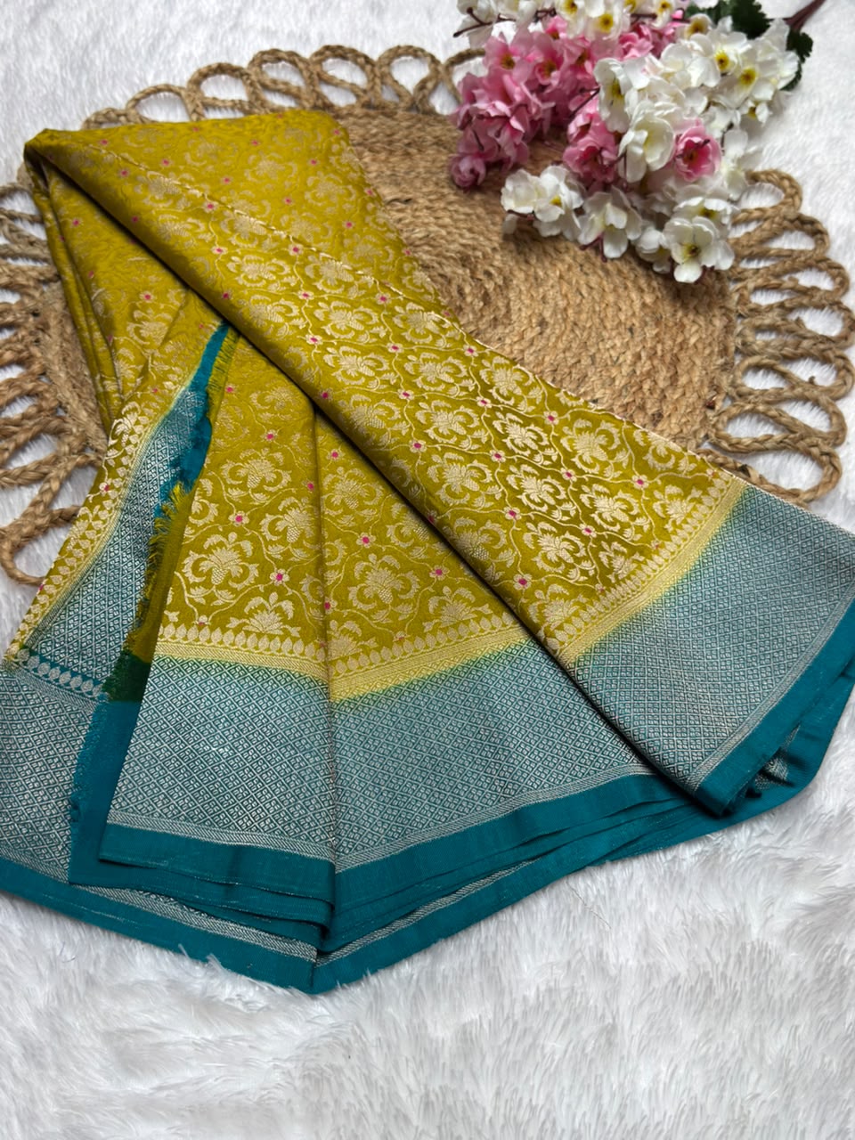 RF Meena Chinon Crush Contrast