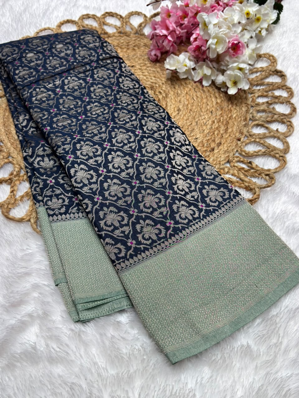 RF Meena Chinon Crush Contrast