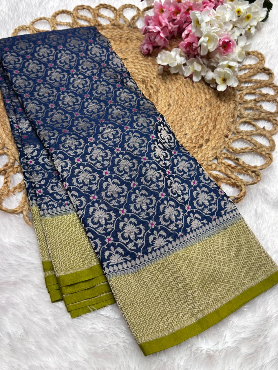 RF Meena Chinon Crush Contrast