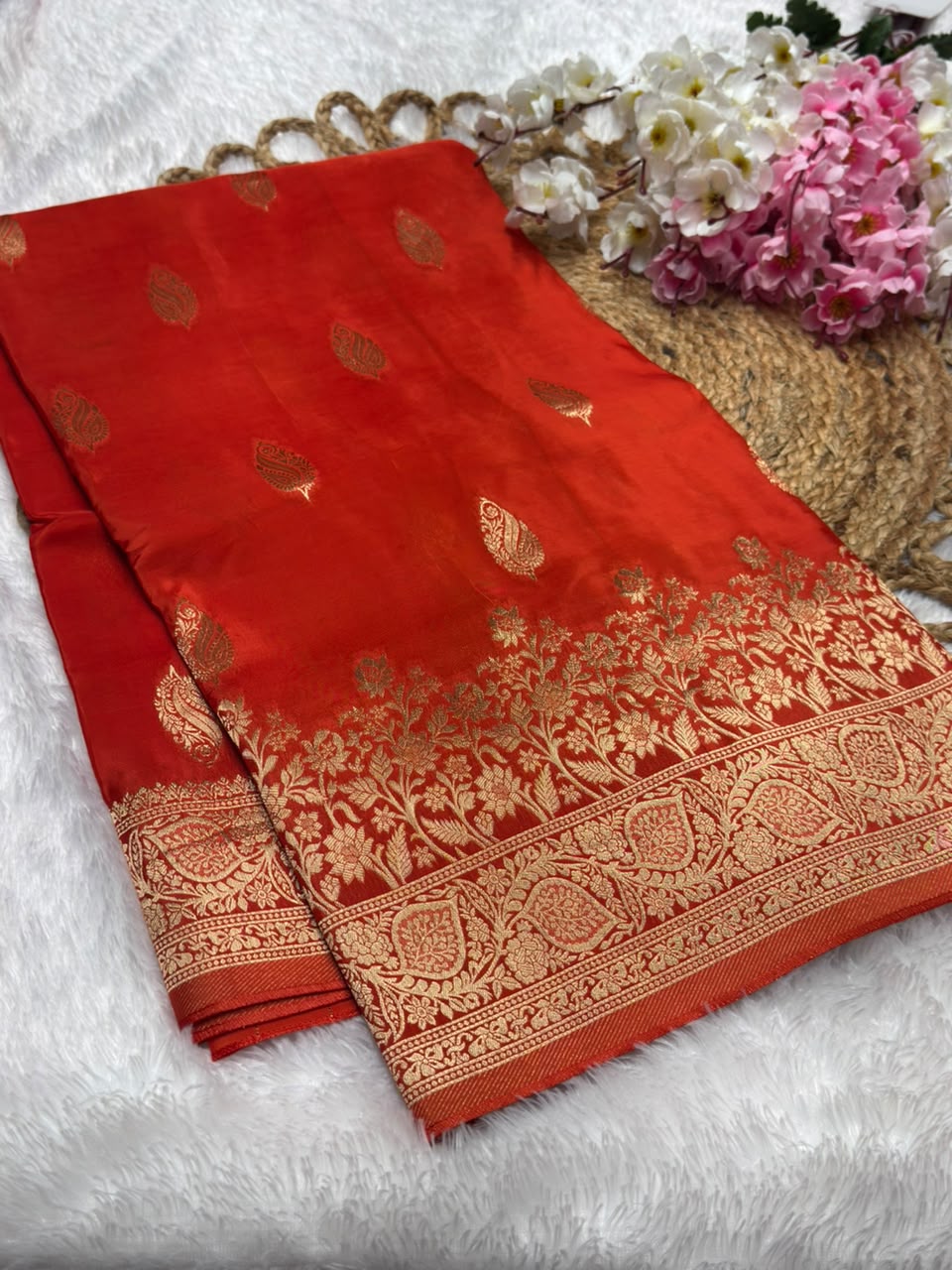 BorderLess Rich Pallu