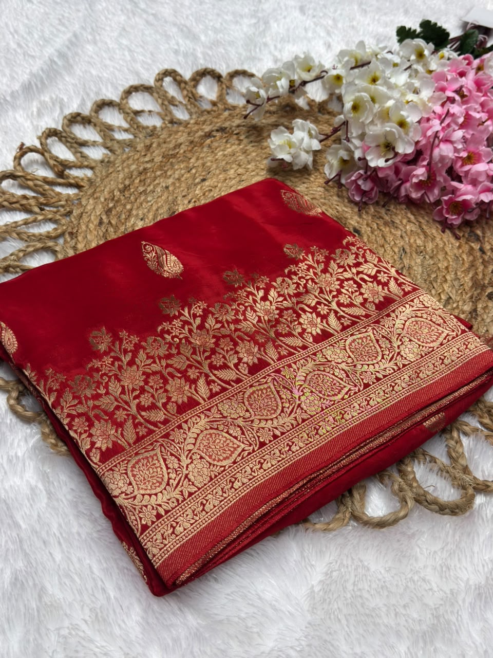 BorderLess Rich Pallu
